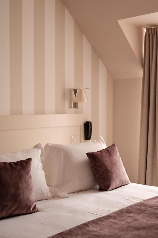 Logis Hotel and restaurant La Pension du Moulin 15/50