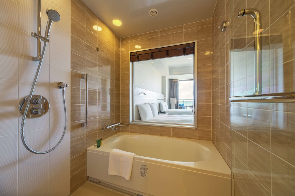 Hilton Okinawa Chatan Resort 23/77