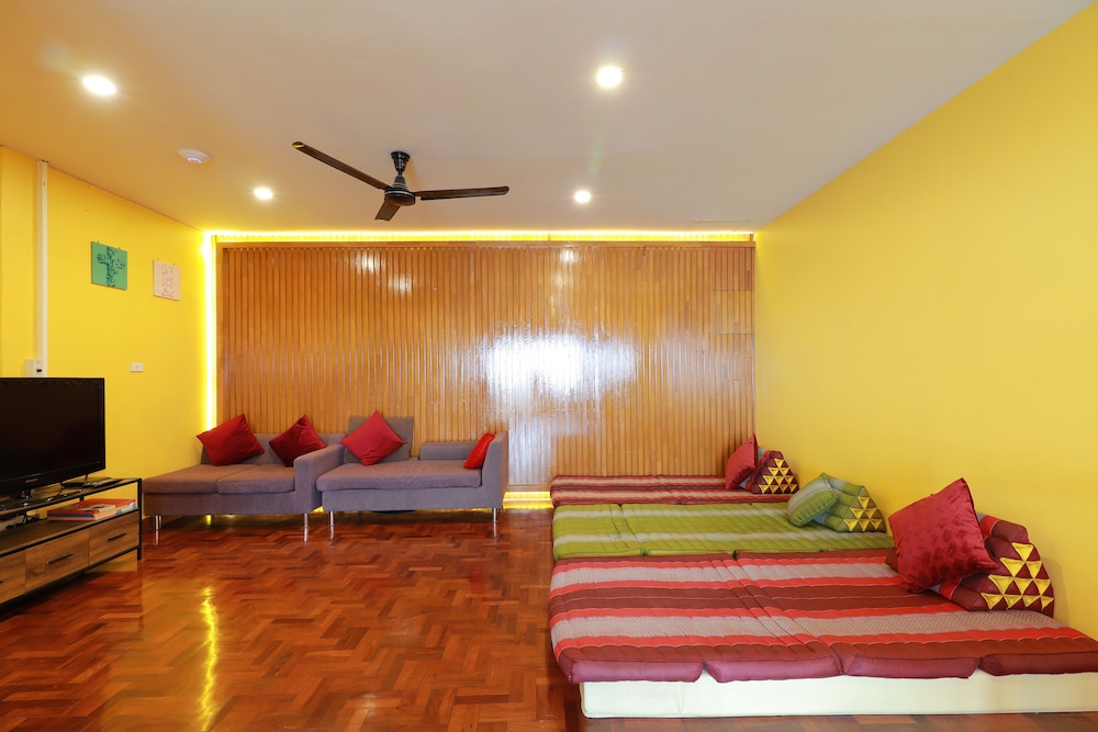 Le Light House & Hostel 23/29