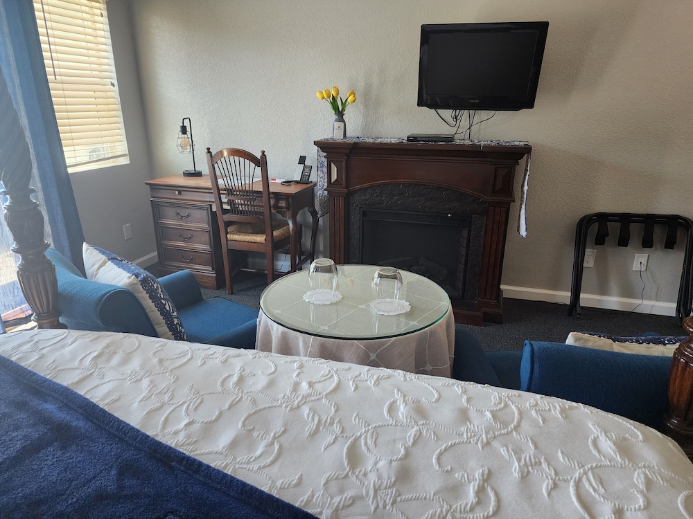 Wharf Master's Inn 37/50