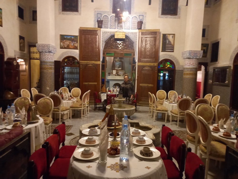 Palais Al Firdaous 44/50