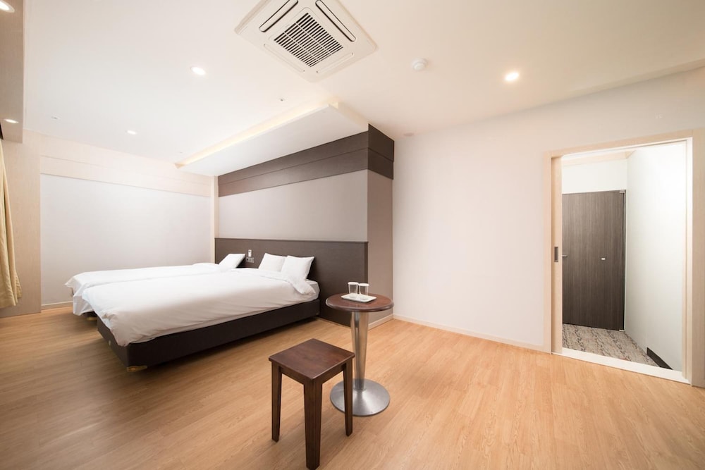 Jeju Palace Hotel 26/41