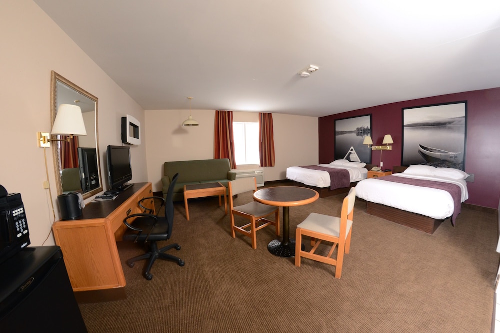 Super 8 by Wyndham North Bay 14/27