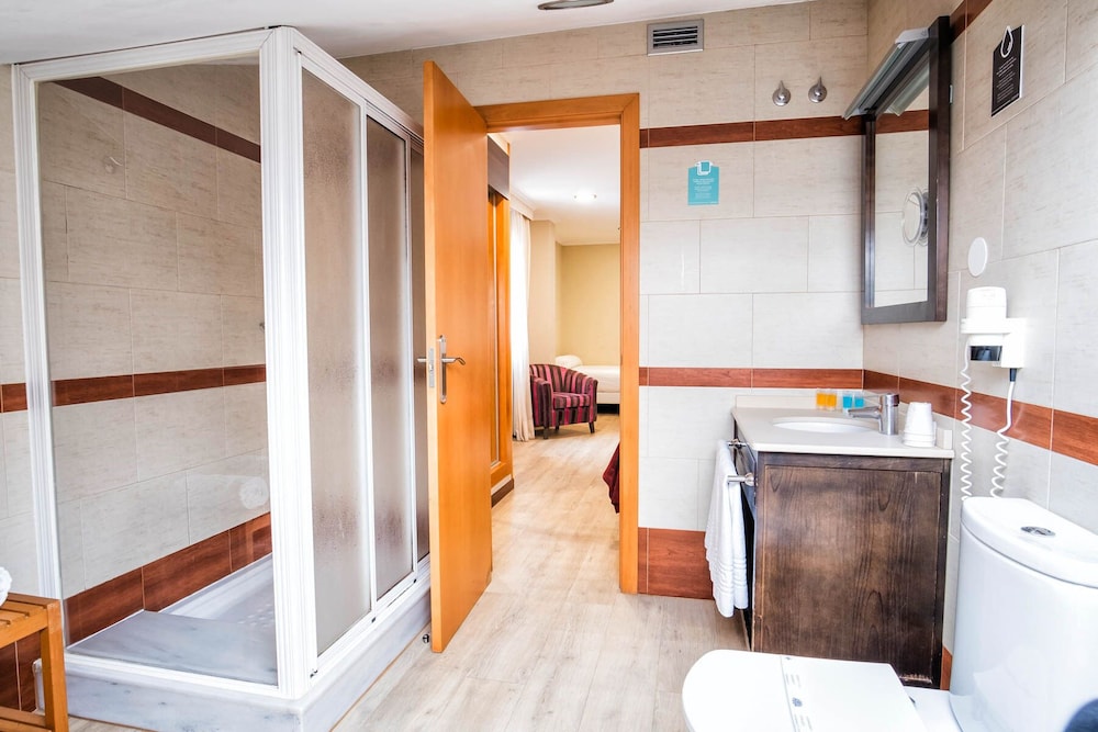 Hotel Alda Bonaval 40/42