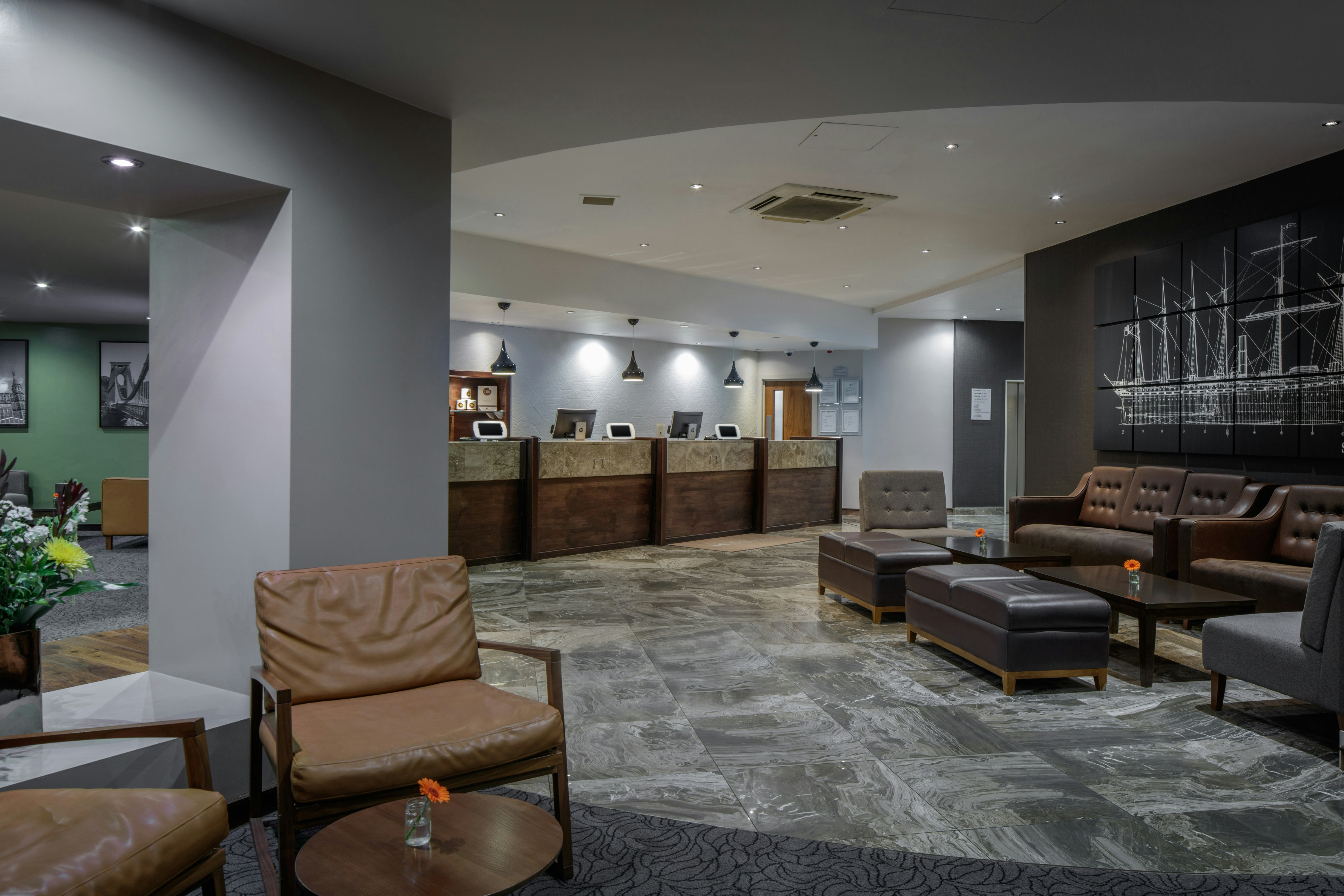 Doubletree By Hilton Hotel Bristol City Centre Ex Ramada Bristol City 43/82