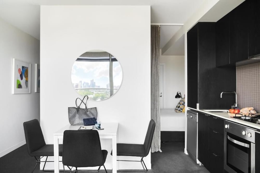 PUNTHILL SOUTH YARRA GRAND 37/61
