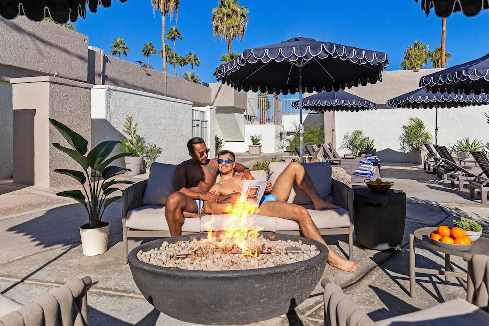 Casa Oliver Hotel & Resort - A Gay Mens Resort 30/50