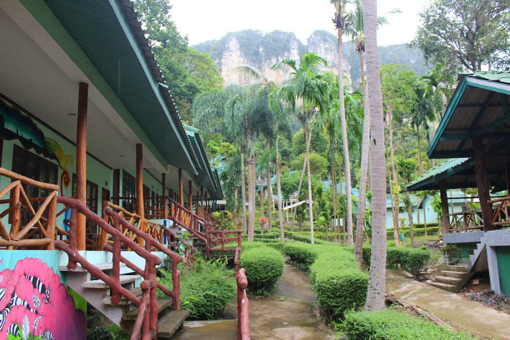 Chillout Jungle Bungalows 6/50