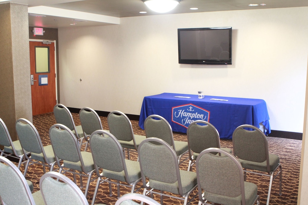 Hampton Inn Beaumont 37/41