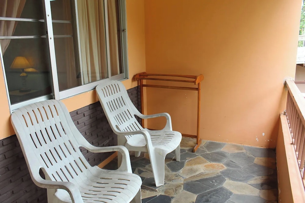 Safari Riviera Resort 30/50