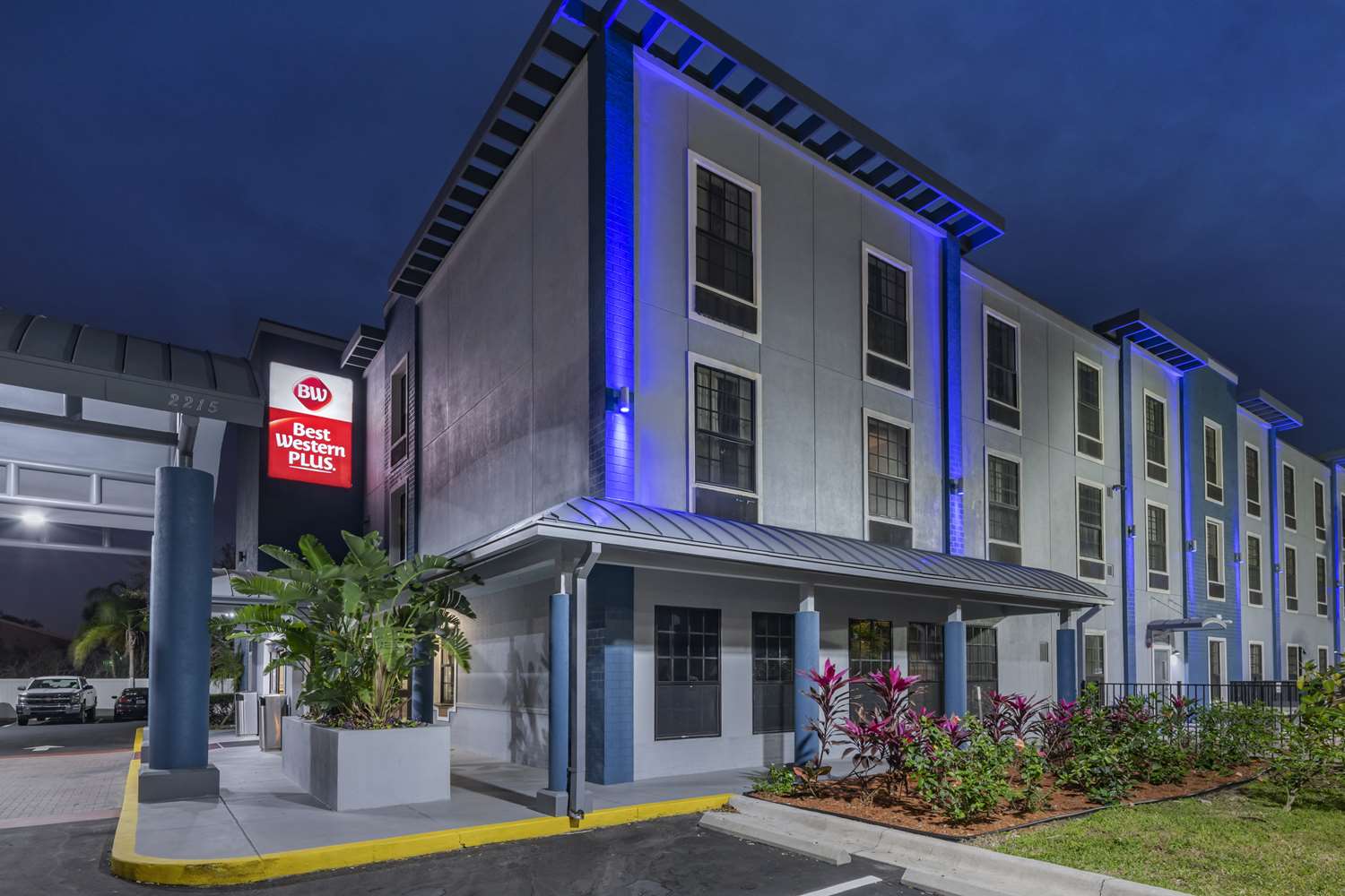 Best Western Plus Bradenton Gateway Hotel 2/29