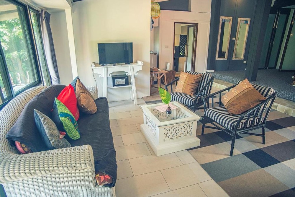 Baan Suan Residence 53/79