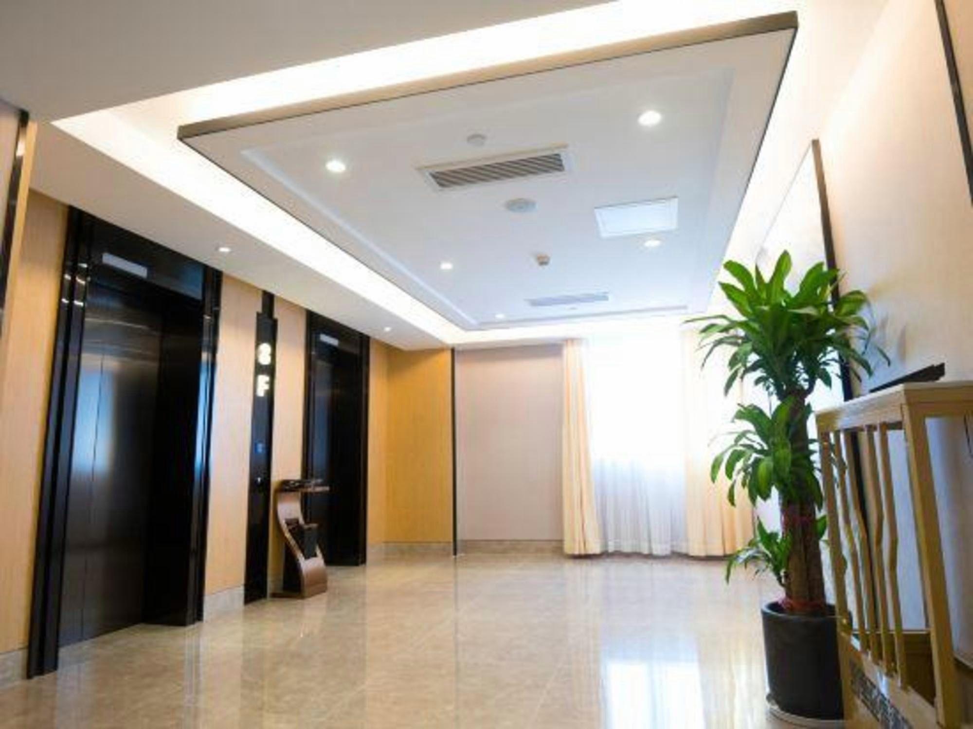 Kyriad Marvelous Hotel (Shantou Changjiang Apartment) 9/31