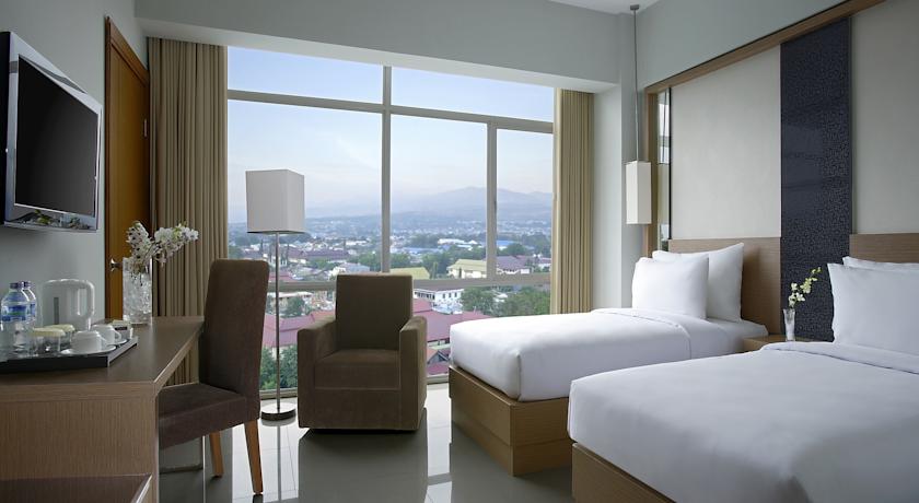 Hotel Santika Palu 13/36