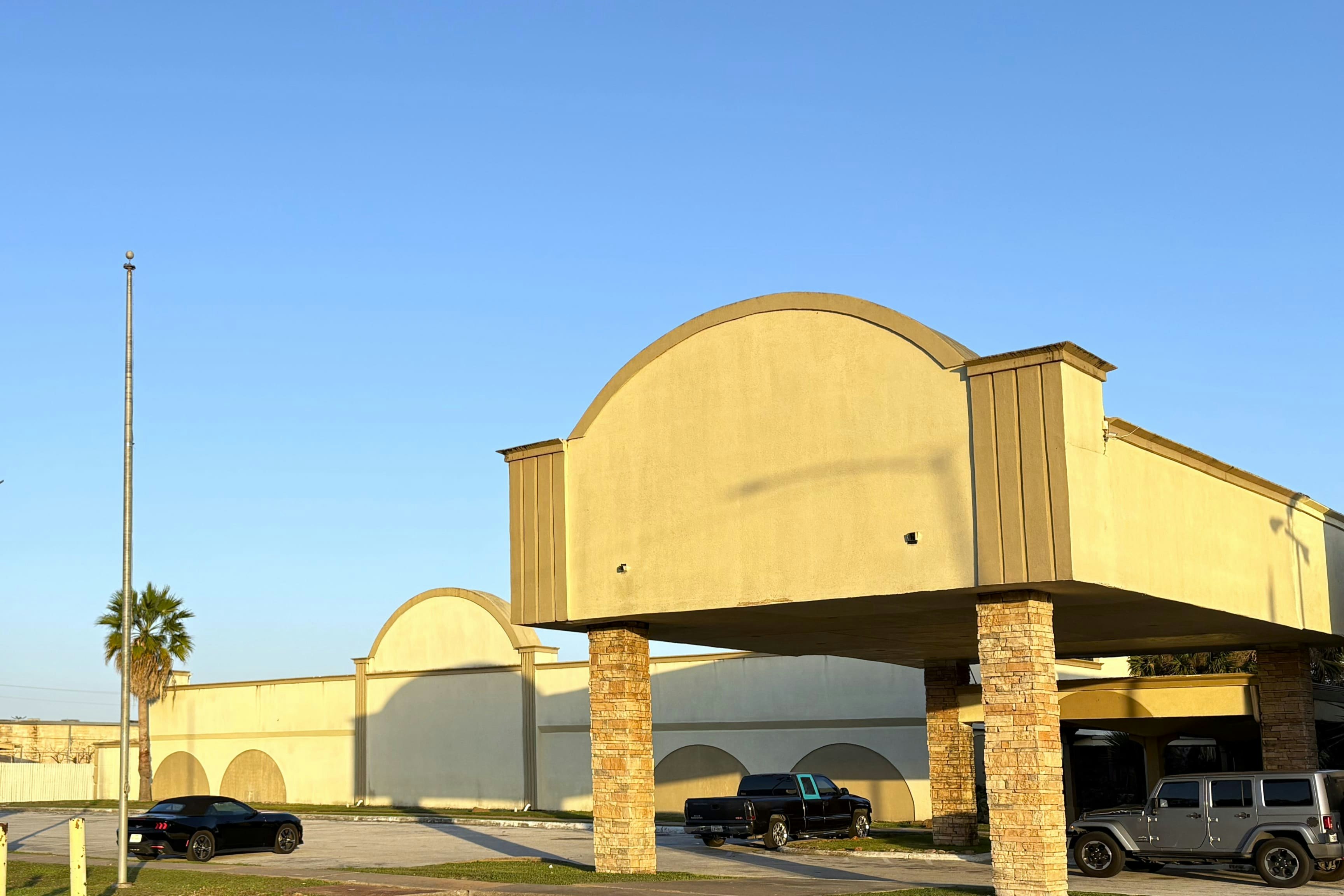 Eco Inn Suites by Hotel O Baytown in BAYTOWN - TX