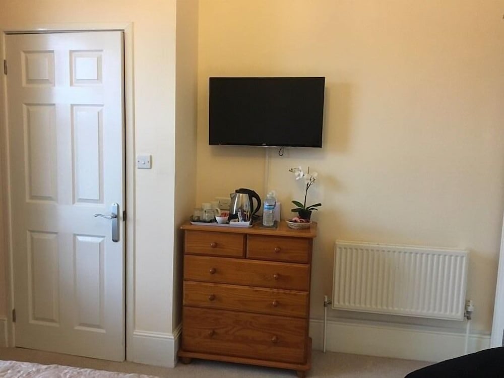 Chaston Manor Hotel 2/50