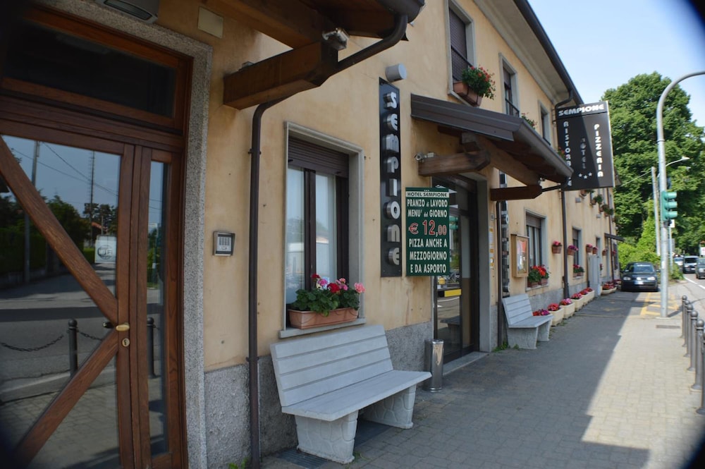 Sempione Hotel Ristorante 50/53