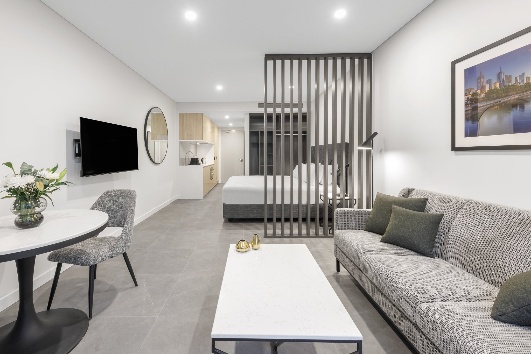 Meriton Suites Melbourne 33/50