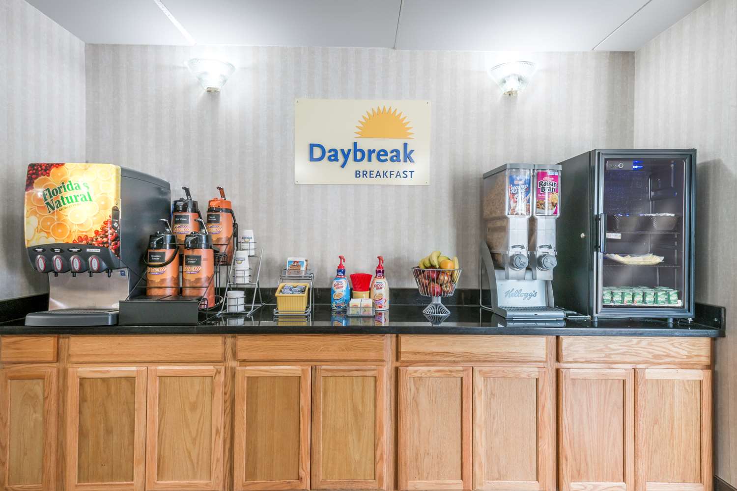 Days Inn By Wyndham Pittsburgh-Harmarville 10/16