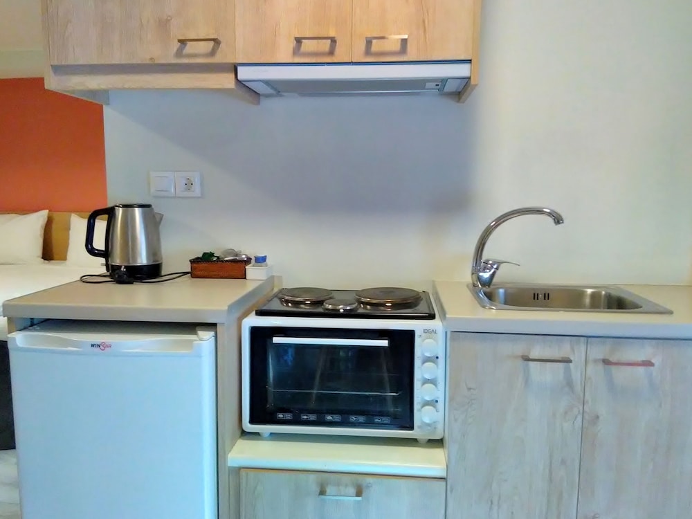 Chios City Inn 47/48