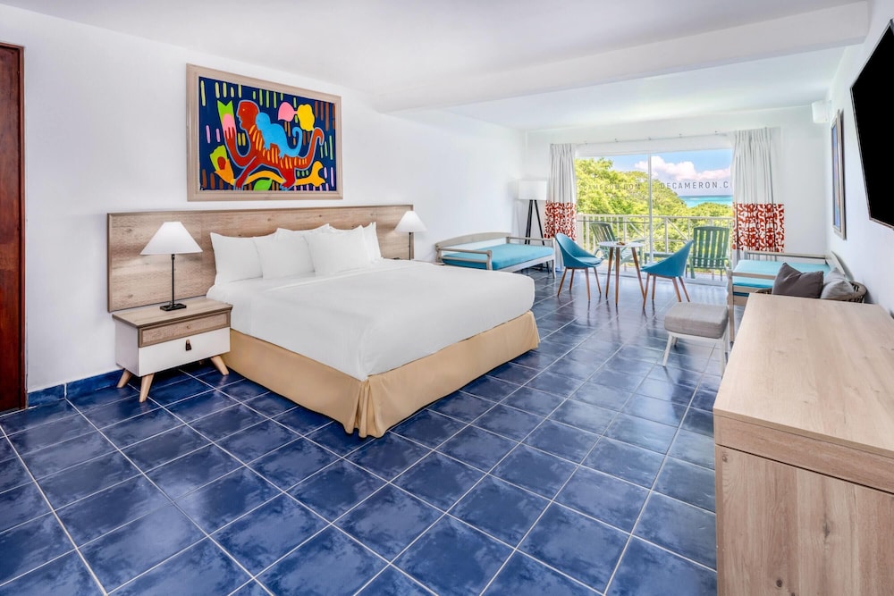 Plus, King Bed, Ocean View