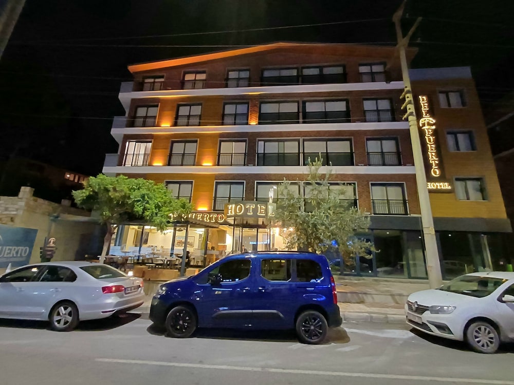 Del Puerto Hotel Aliaga 31/37