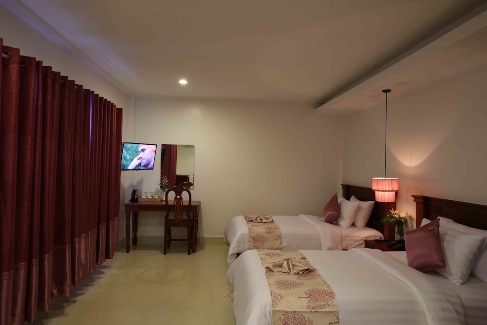 SUPERIOR, DOUBLE OR TWIN BED