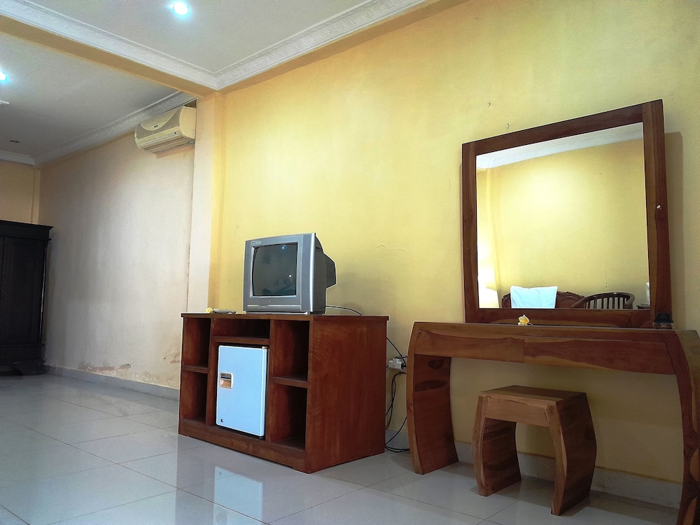 PANORAMA HOTEL BAR & RESTAURANT 16/24