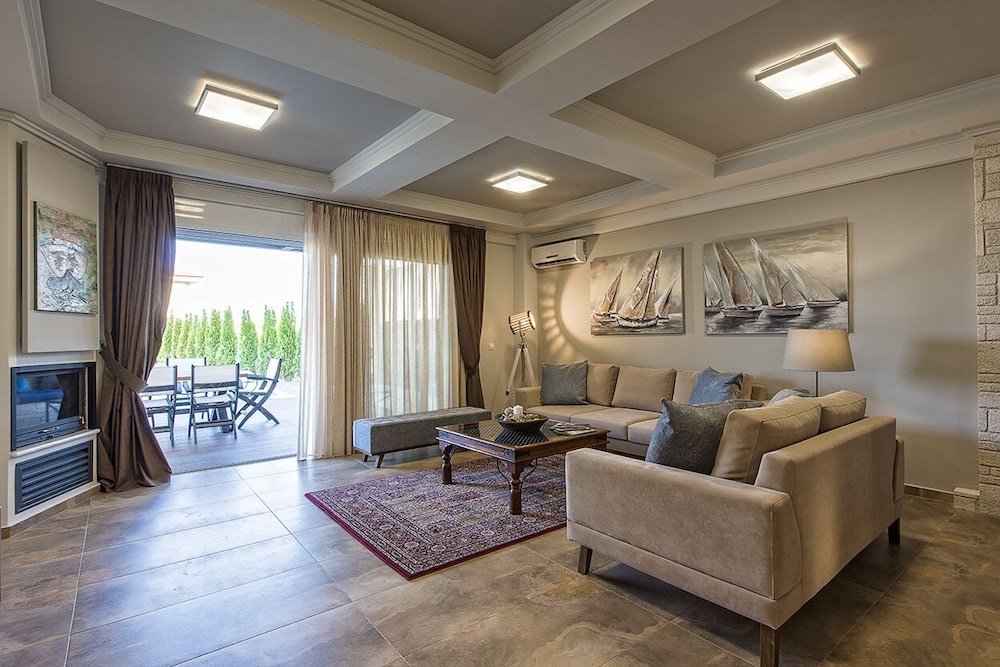 Sunny Villas And Spa 33/50