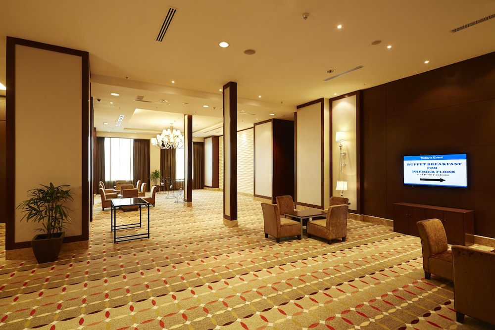 Hatten Hotel 28/68