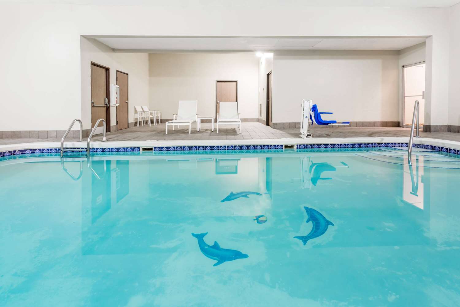 Travelodge By Wyndham Longmont 25/35