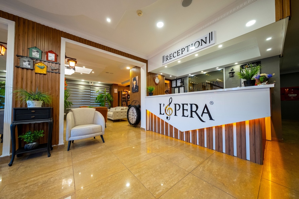Lopera Beach Hotel 9/50