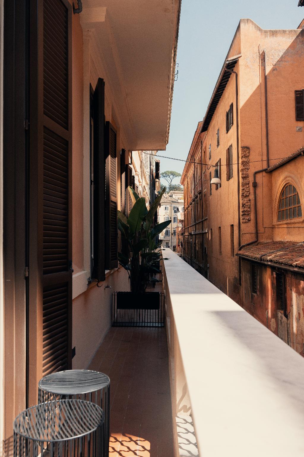 The Flow - Via Del Corso 20/22