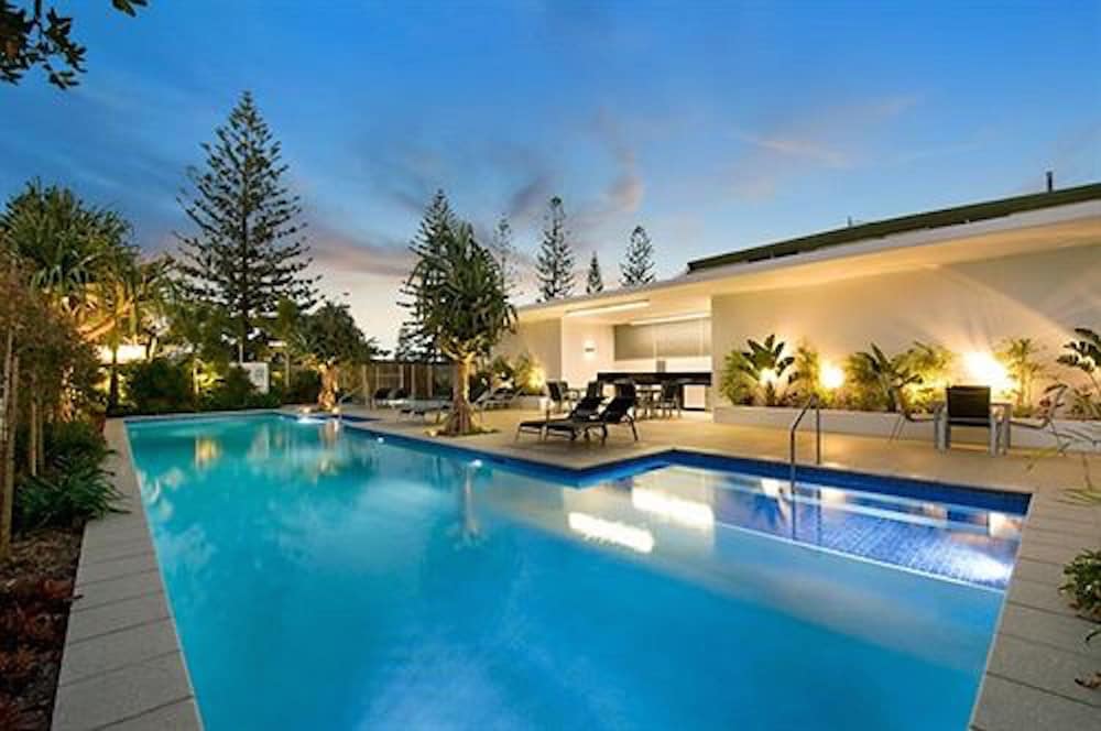 Ocean Pacific Resort 5/73