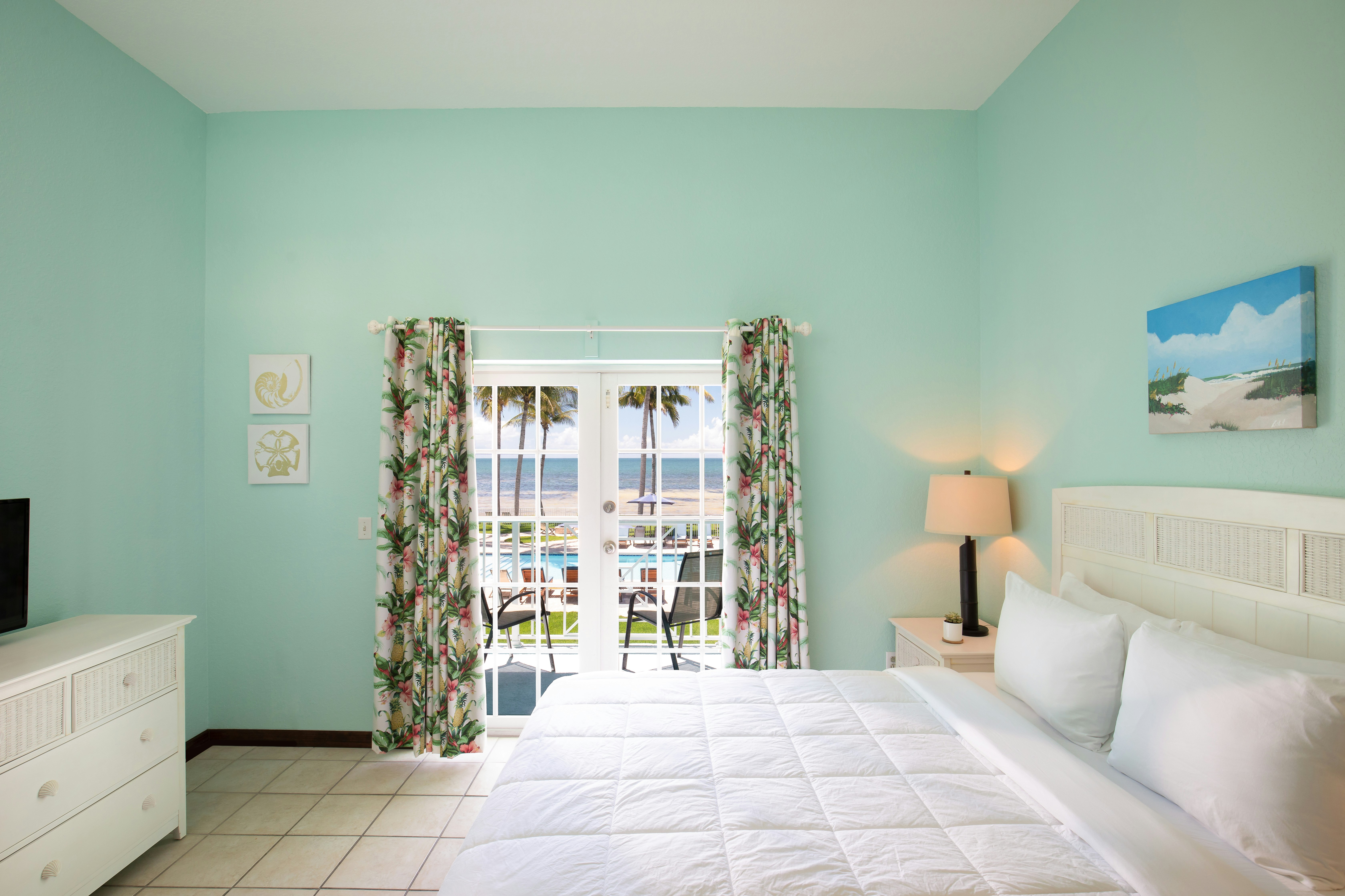 Grassy Flats Resort & Beach Club (ex Casa Del Sol Beach Resort) 12/42