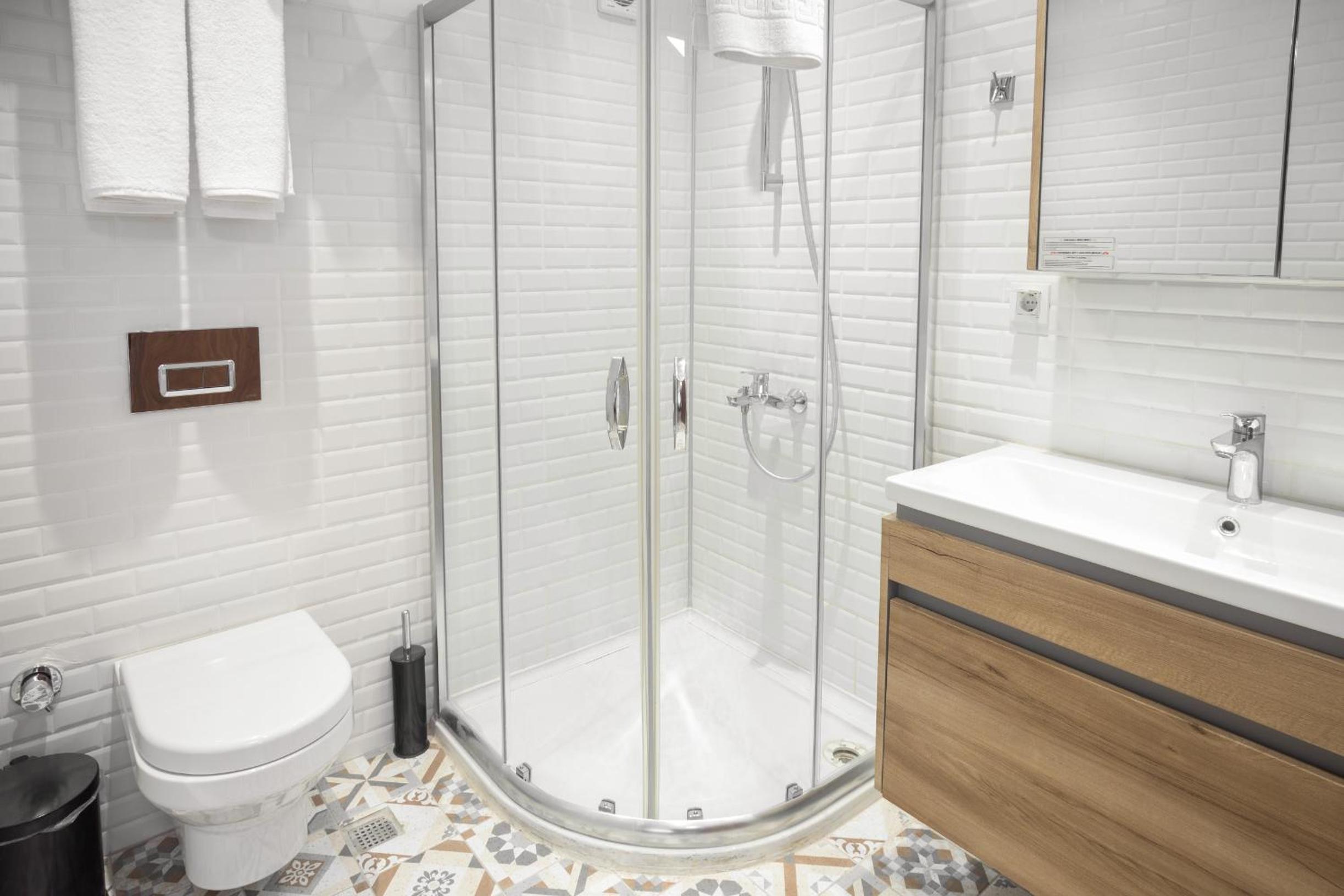 Deluxe, Apartment, Triple, Balcony, Annex, Sur Hotel 8/10