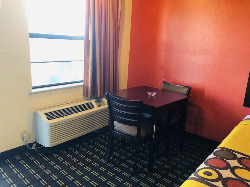 Americas Best Value Inn Suites 27/36