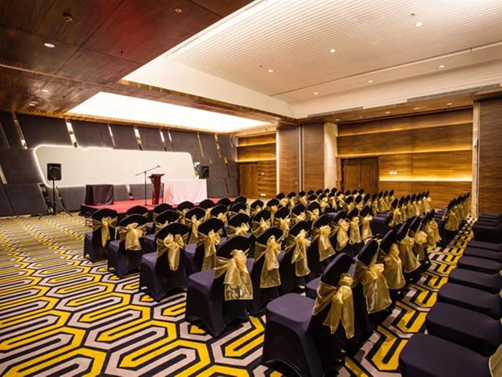 Hotel Ciputra Cibubur managed by Swiss-Belhotel International 65/75
