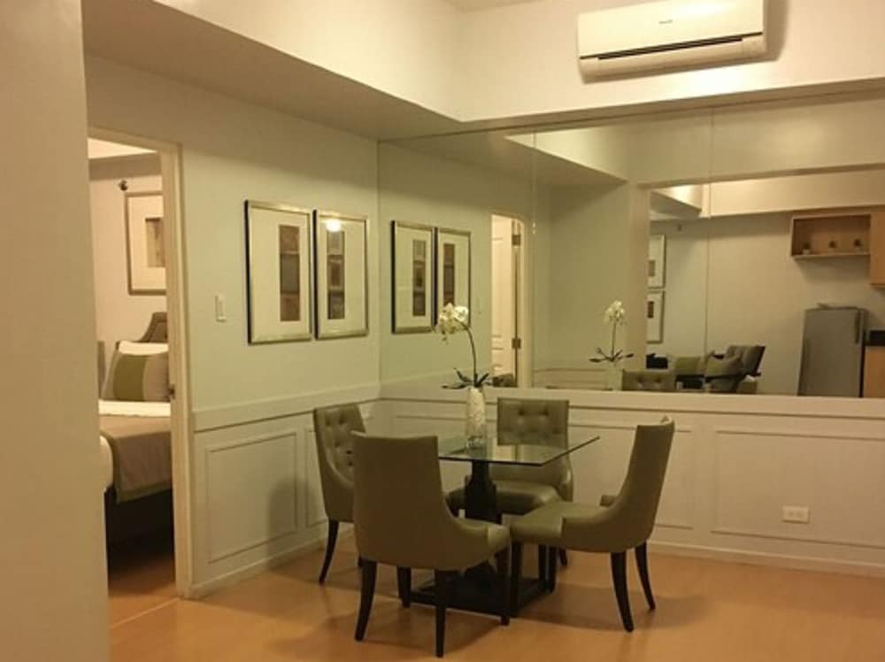 Avant Serviced Suites 41/52