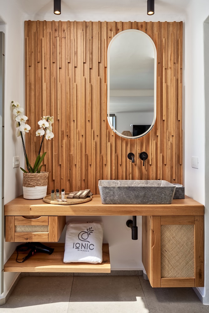 Ionic Suites 5/50