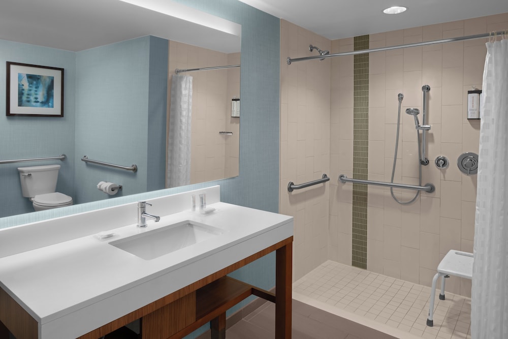Hyatt Place Boca Raton Downtown 60/62