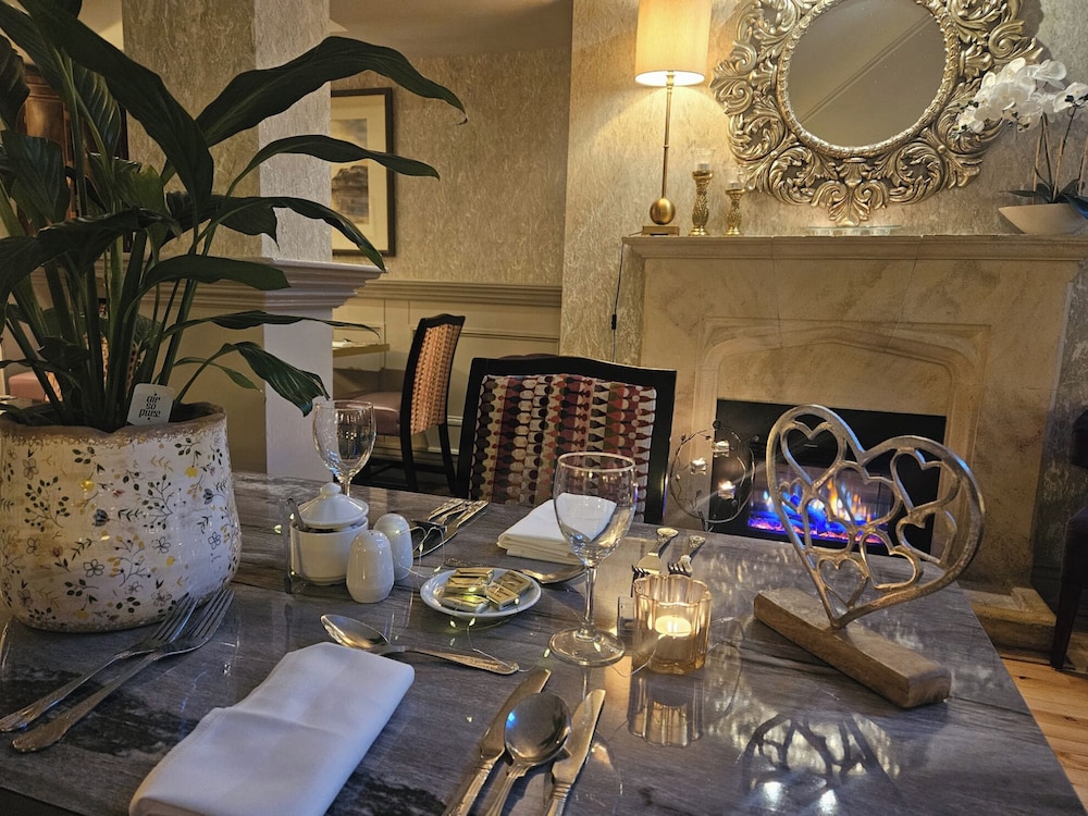 Whitford House Hotel 43/53