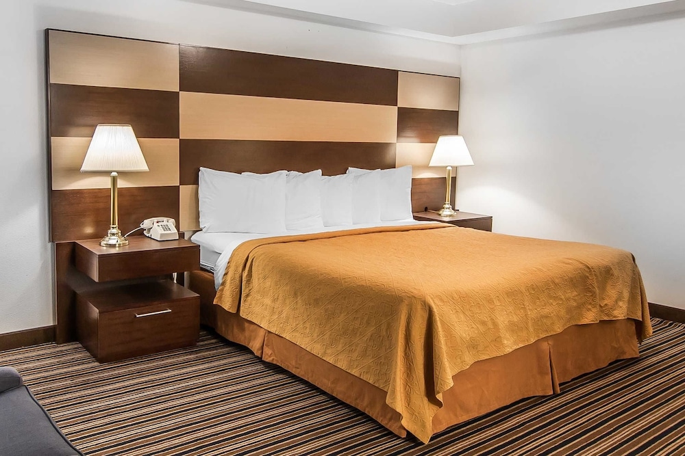 Quality Inn Central Roseburg 14/30