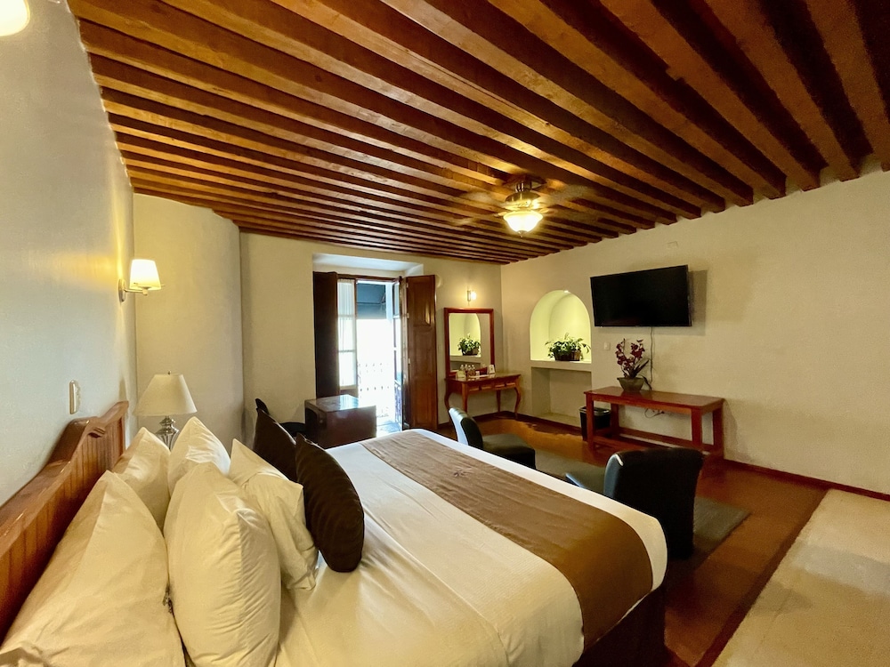 Hotel Puebla Plaza 16/50