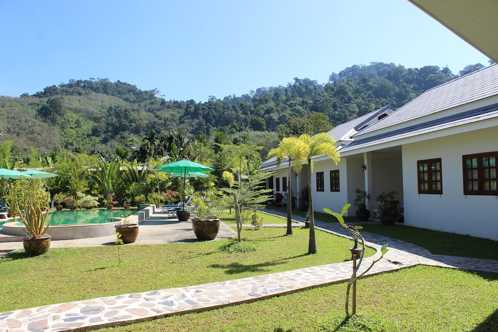 Villa Colina 12/18