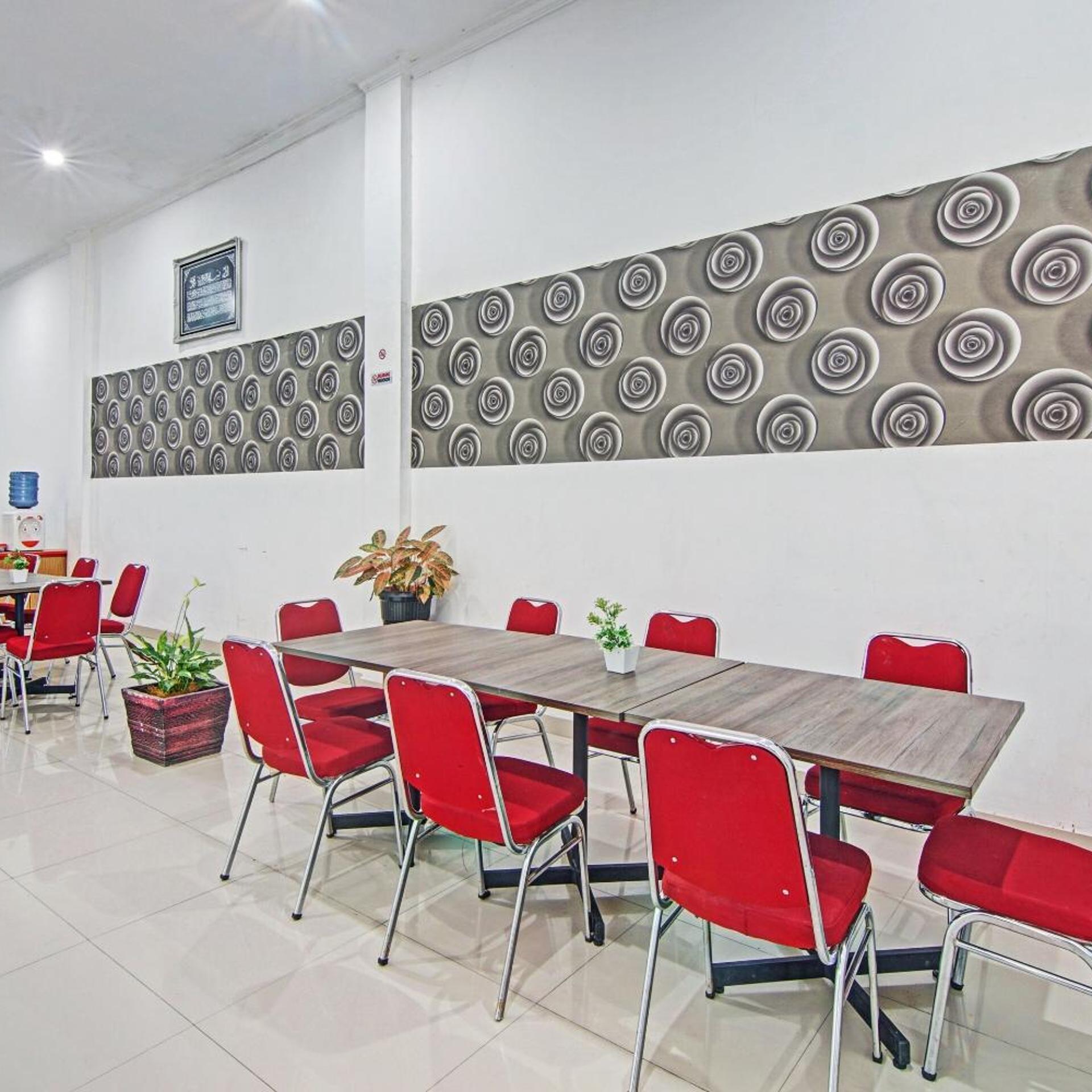 Hotel O Bukittinggi near Padang Luar formerly New Aedo 38/45