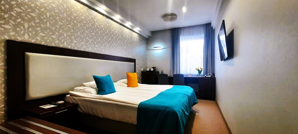 Hotel Zamek Centrum 8/50