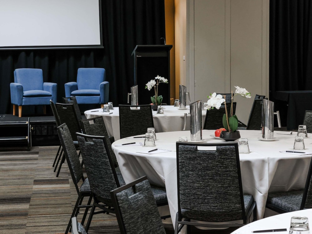 Novotel Sydney Olympic Park 42/48