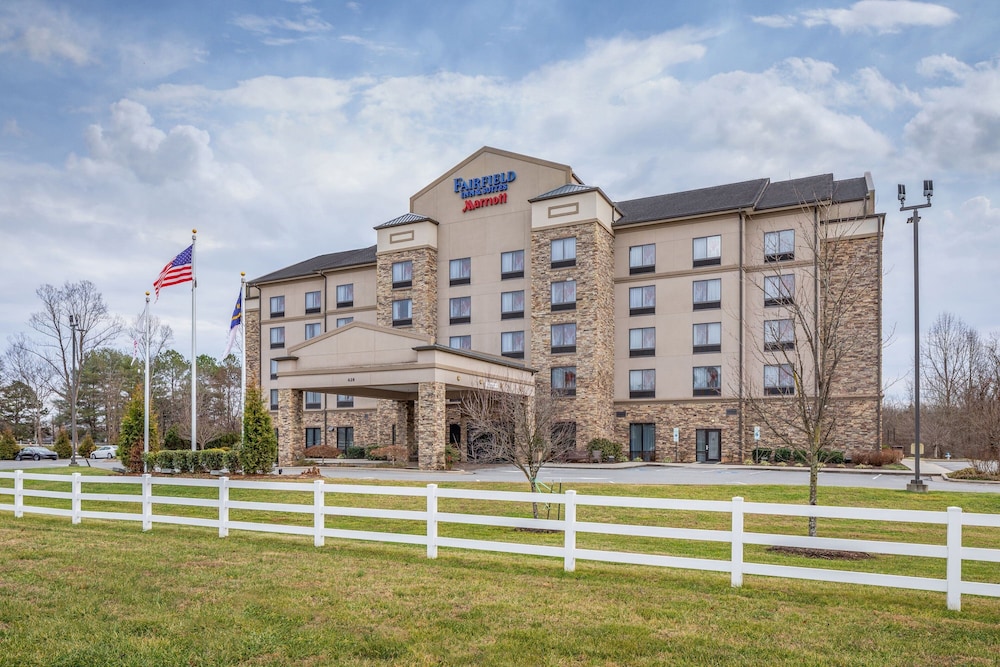Fairfield Inn And Suites Elkin Jonesville 3/38