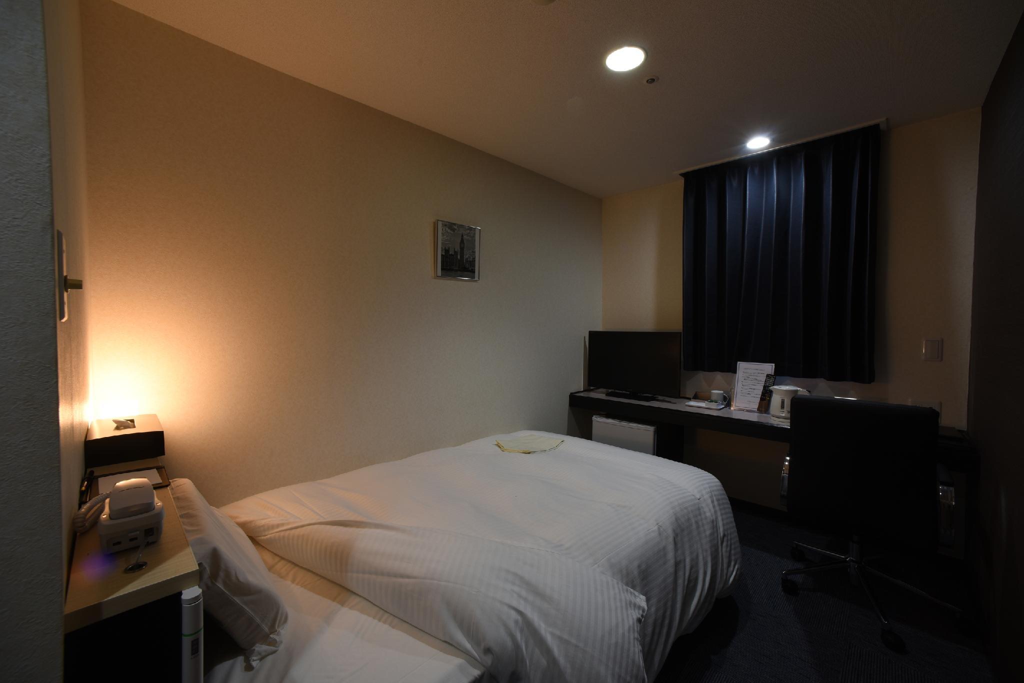 Semi Room, Superior, Single, Semi Double Bed, Smoking